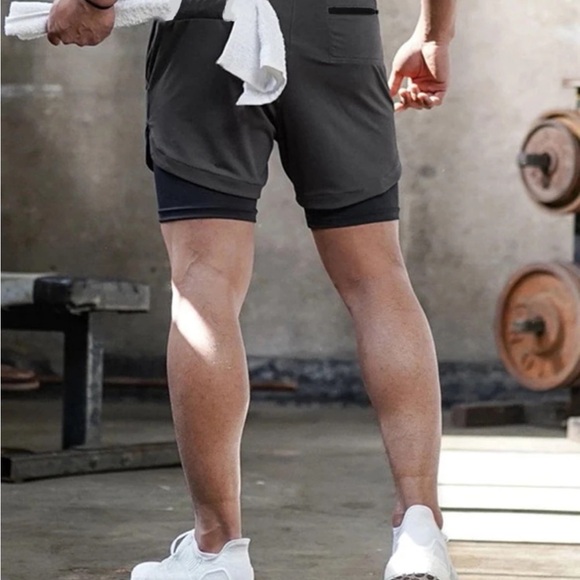 3 shorts package deal size large good condition - Picture 6 of 7